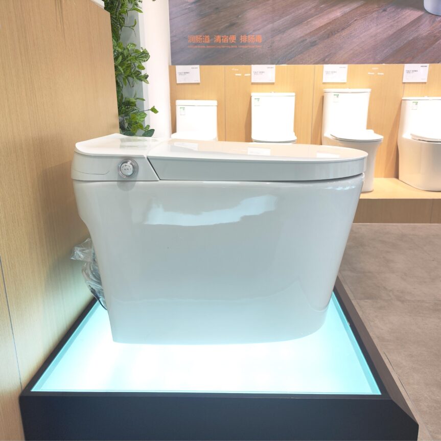 Smart Toilet T6806 A - Image 2